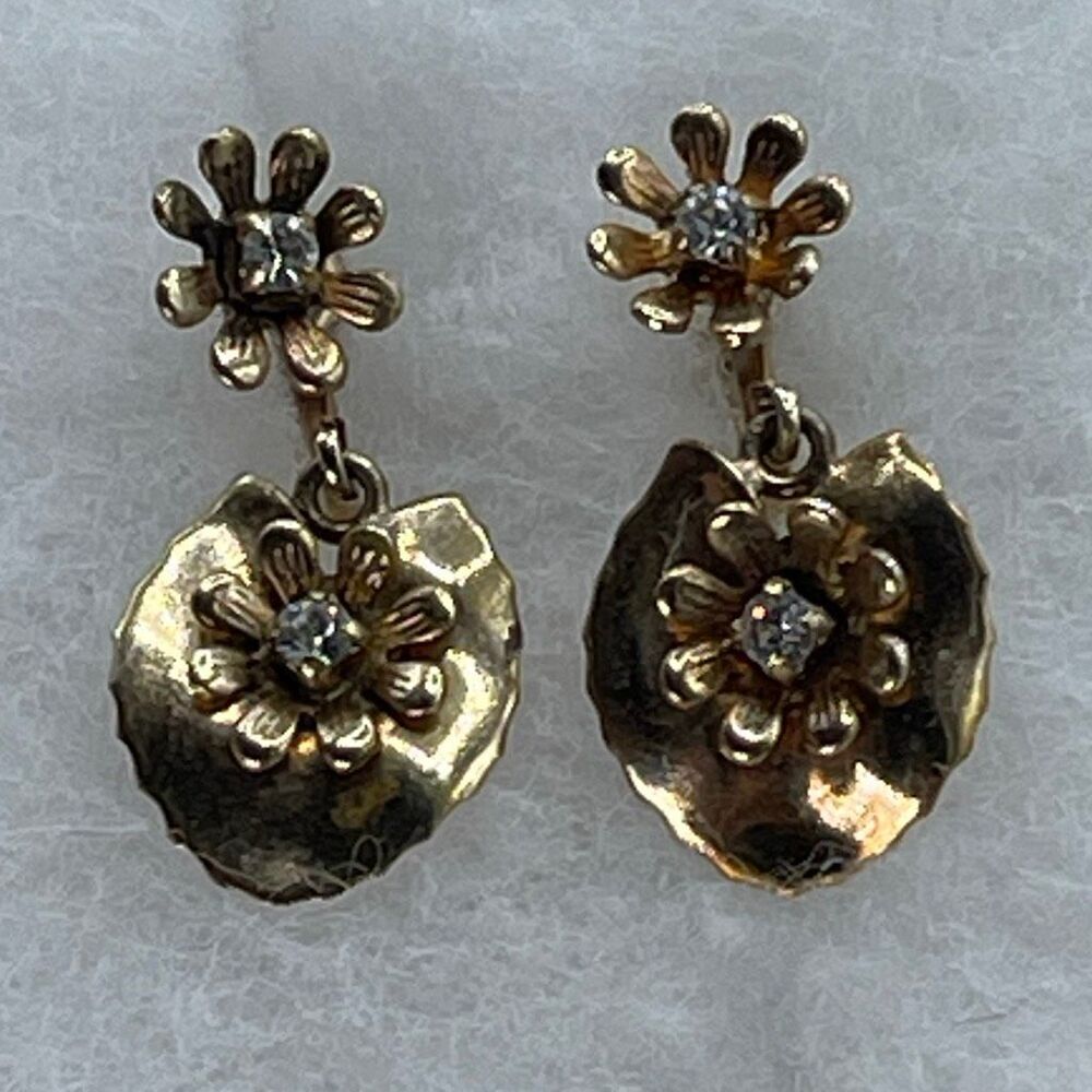 Vintage Tara screw-back rhinestone floral dangle earrings